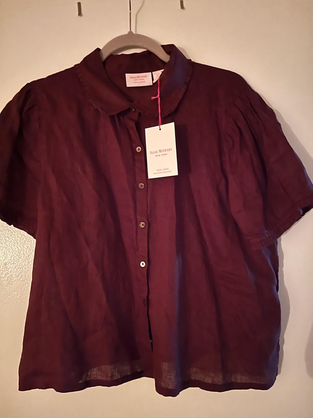 Isaac Mizrahi women Burgundy Button-Down Short Sleeve Shirt